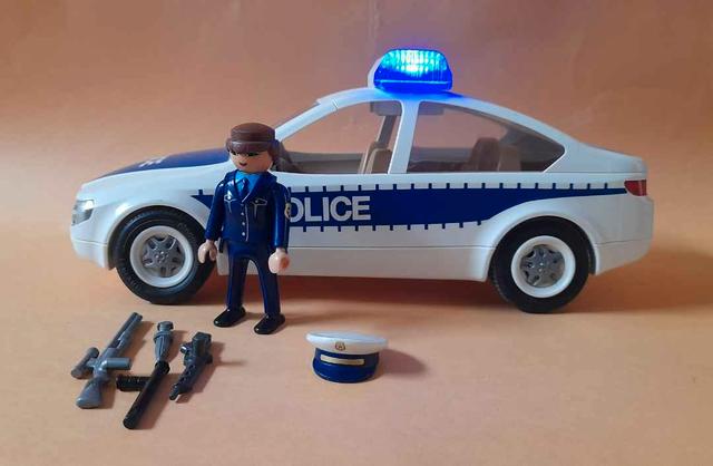 Coche policia secreta playmobil hot sale