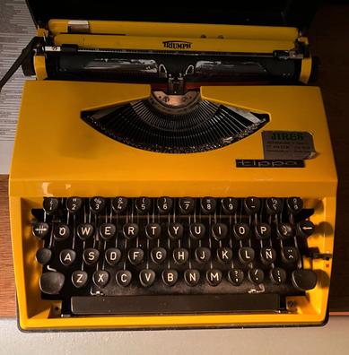 Maquina escribir amarilla. Anuncios para comprar y vender de segunda mano |  Milanuncios