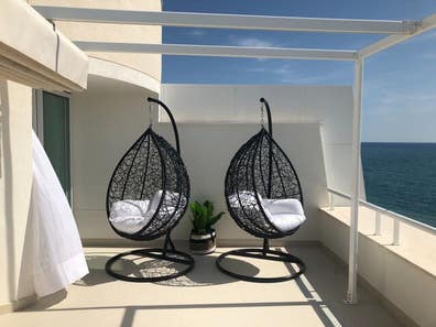 - sillas / swinchair