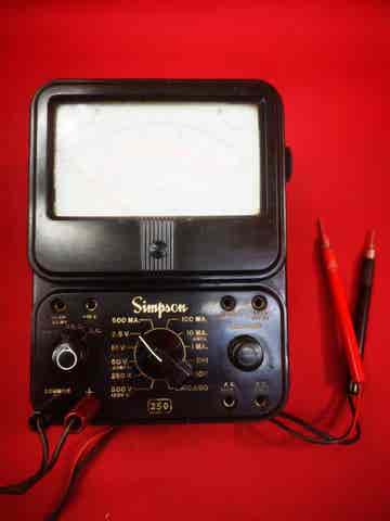 Milanuncios - Antiguo Medidor eléctrico Simpson 250