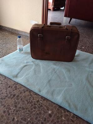 maleta fin de semana de segunda mano por 20 EUR en Riba-Roja de Turia en  WALLAPOP