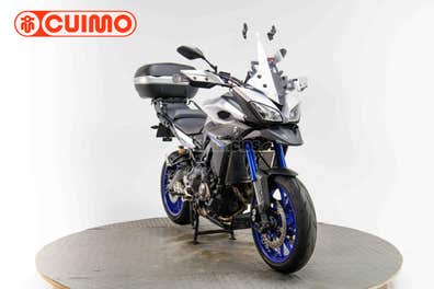 YAMAHA - MT 09