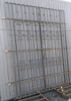 Puertas hierro forjado Herramientas de bricolaje mano barato | Milanuncios