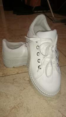 Zapatillas blancas Moda de segunda mano barata |