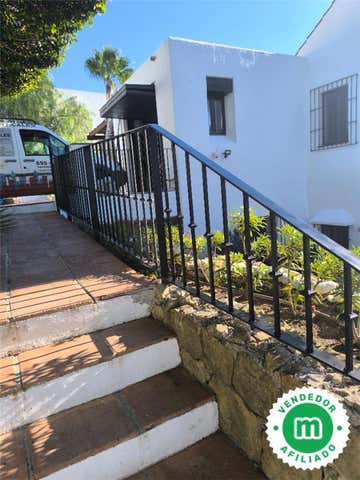 Milanuncios - Estructuras metálicas en Puerto BanMarbe