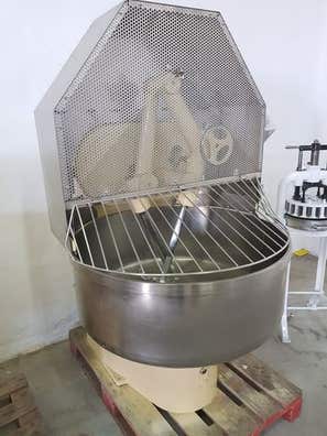amasadora-panaderia-mobiliarios-para-empresas-de-segunda-mano-barato