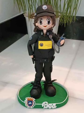 Fofuchas policia clearance