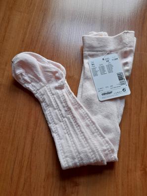 Lote de 7 calcetines bebé, talla 6-9 meses de segunda mano por 3 EUR en  Vitoria-Gasteiz en WALLAPOP