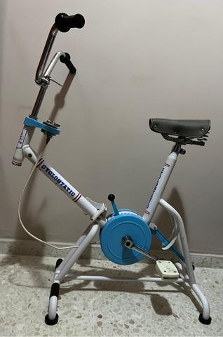 Bicicleta estatica best sale con remo