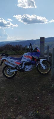 Honda - Africa twin 750 rd07