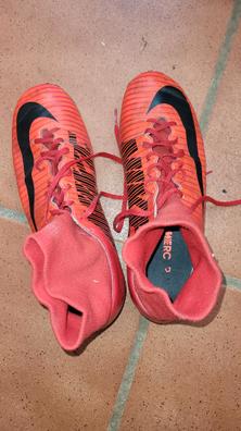 BOTAS DE FÚTBOL NIÑO CON CORDONES VIRALTO I MG/AG NARANJA Y