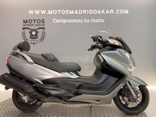 SUZUKI - BURGMAN 650 EXECUTIVE