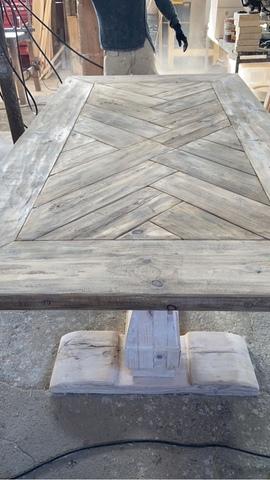 Milanuncios - Mesa grande de comedor de madera maciza