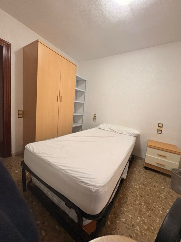 Fotografía del inmueble reportado: 250 €/mes — Almería, Almería