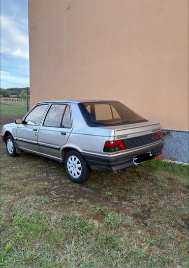 Peugeot - 309