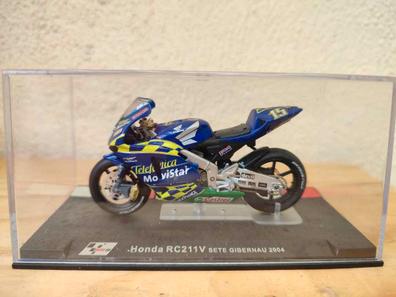 antigua miniatura de colección de moto de competición de juguete a escala  1/24 ixo altaya. Suzuki GS