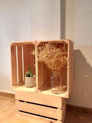 Mueble hecho con cajas madera fruta