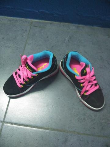 Zapatillas con best sale ruedas heelys