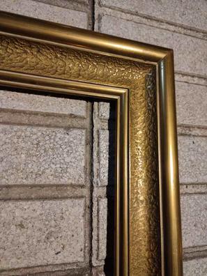 Espejo ovalado Dalí de marco dorado, Espejo decorativo