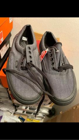 Vans hotsell gris oscuro