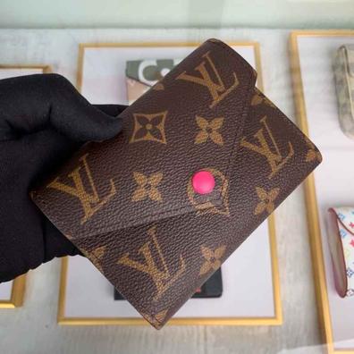 Bolso pequeño Louis Vuitton de segunda mano por 850 EUR en Madrid en  WALLAPOP