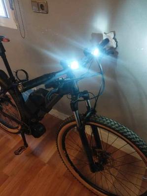 Instalación de un kit de luces en una bici eléctrica