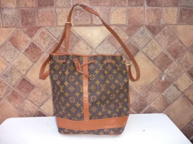 Milanuncios - cartera LV negra