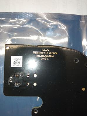 AJAX KIT RESIDENCIAL B- Panel de alarma Hub2Plus conexión Ethernet / WiFi /  LTE, APP “AJAX PRO” iOS y Android , 1 sensor de movimiento, 2 detectores  para puerta o ventana, 1