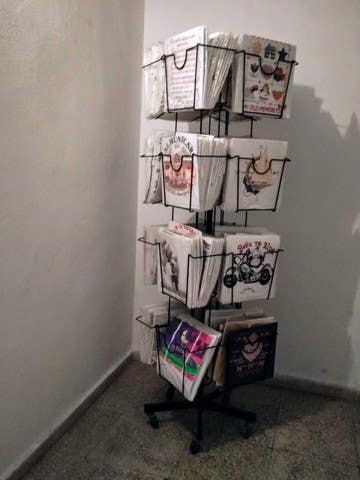 Milanuncios - expositor giratorio