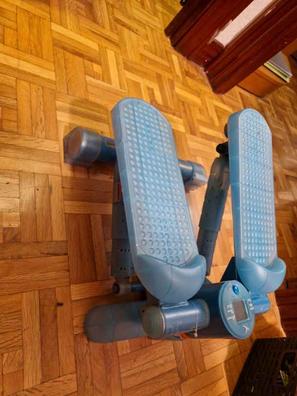 Máquina de Remo de Agua Remo de Agua con Monitor Resistente y Pedales  Ajustables Carga Máxima 120 kg Ejercicio de Cuerpo Completo para Gimnasio  en Casa Negro - Costway