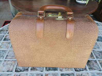 Reparacion maletas. Anuncios para comprar vender de segunda mano |