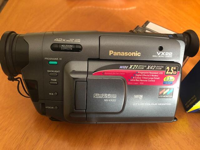 panasonic vx33 video camera