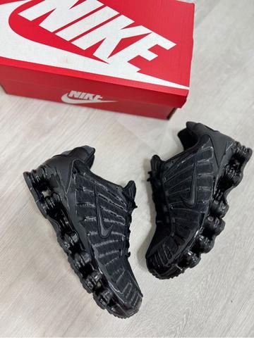 Nike store shox negras