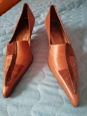 Punto de referencia Serrado chocar Tacon bajo Zapatos y calzado de mujer de segunda mano barato | Milanuncios
