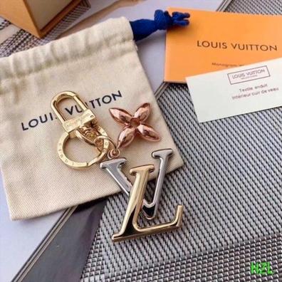 Llavero Louis Vuitton de segunda mano en WALLAPOP