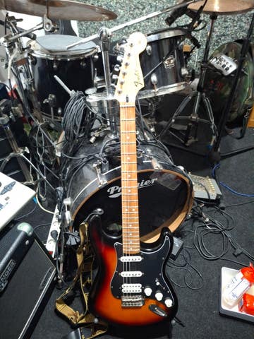 Milanuncios - Fender Stratocaster MEX MODIFICADA!