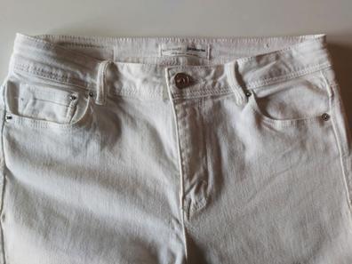 Vaqueros blancos stradivarius Pantalones de mujer de segunda mano