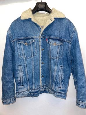 Cazadora vaquera Levi's hombre con borrego de segunda mano por 60 EUR en  Madrid en WALLAPOP