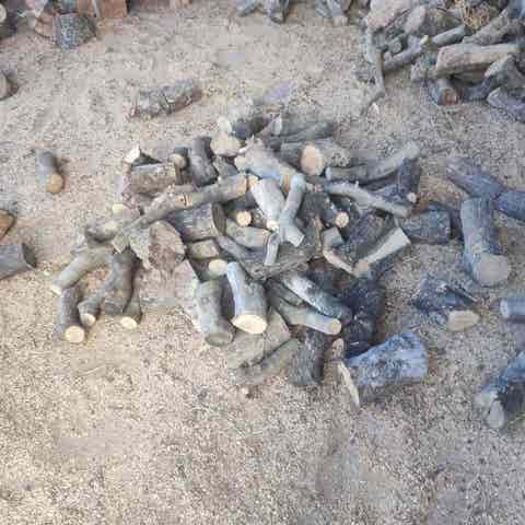 Leña De Olivo Seca 0.6 M3 - Troncos Medianos 30-40 Cm Para Chimenea, Barbacoa, Estufa, Alto Poder Calorífico