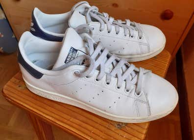 Zapatos De Rayas Blanco Y Negro Zapatillas Adidas Negras Moda Y