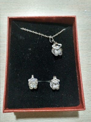 Conjunto Colgante y pendientes Tous