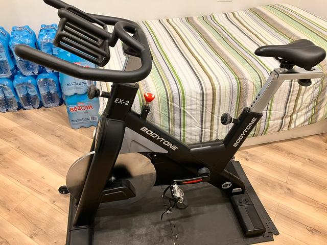 EX2 Bicicleta Indoor Pro — Bodytone