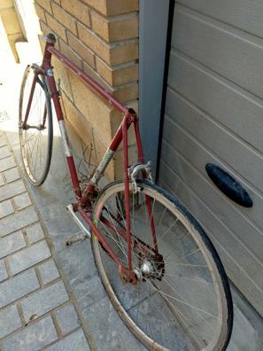 Bicicletas viejas y antiguas rotas Bicicletas de segunda mano