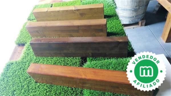 Traviesas y bordillos de madera para decoración de jardines