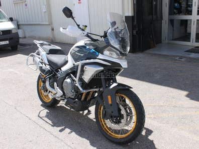 CFMOTO 700 MT Versión 2023