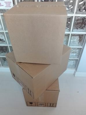 Kit mudanza grande compuesto por 36 cajas de cartón usadas económicas