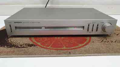 Marantz Superscope T.210 – Vintage Audio Tuner – Occasion