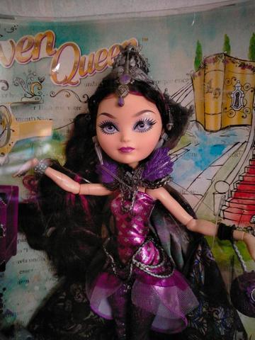 Muñeca ever after high raven online queen