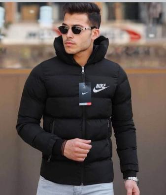 aparato entrar al exilio Chaqueta nike negra Moda y complementos de segunda mano barata | Milanuncios