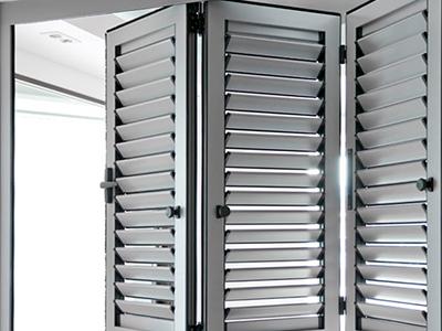 Milanuncios - Contraventanas persiana (3) 135x144 cm